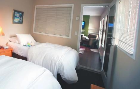 Times Square Suites - 45