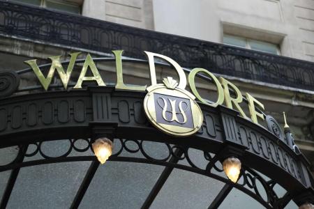 The Waldorf Hilton - 54