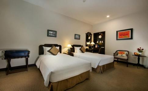 Zephyr Suites Boutique - 2