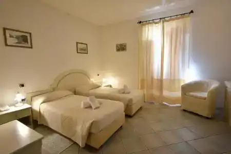 Cavour - 5