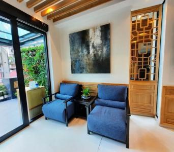 Ama's House Luxury Boutique - 3