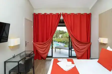 Sowells Saint Tropez - 32