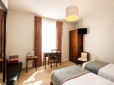 Oyo The Regency - 96