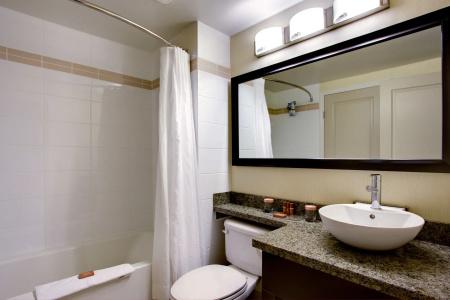 Sandman & Suites West - 7