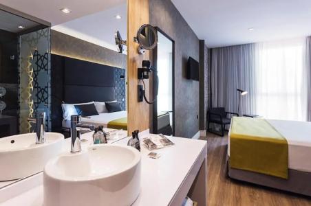 Catalonia Giralda - 92