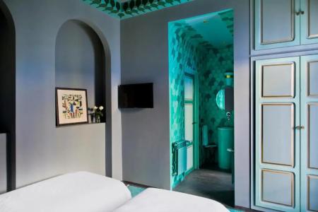 Riad Goloboy - 55