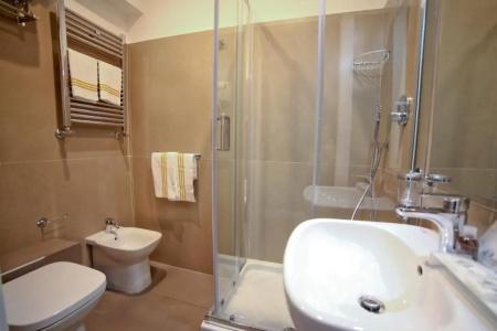 7th Floor Suite - 125