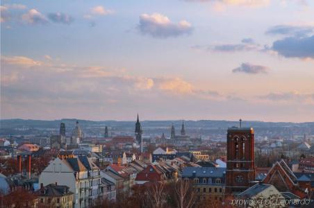 Courtyard by Marriott Dresden - 17