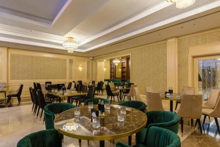 Astoria Grand - 8