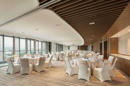 Hyatt Place Sanya City Center - 11