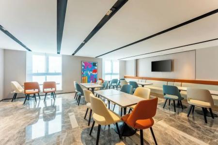 Holiday Inn Express Hangzhou Huanglong, An Ihg - 14