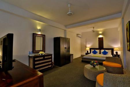 St.Lachlan & Suites - 38