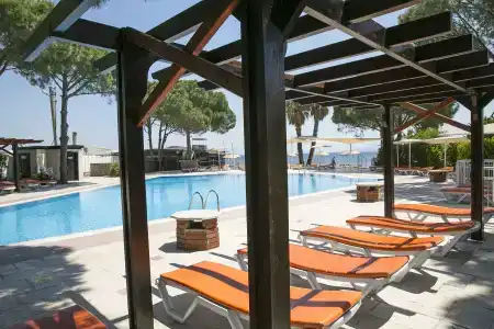 Sea Side Beach Club - 12