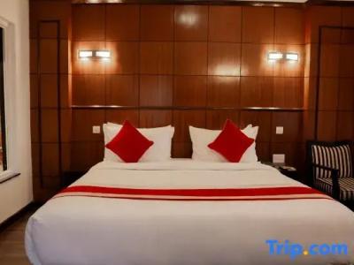 Waterfront by KGH Group - 32