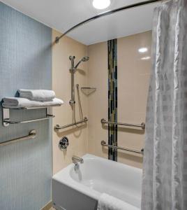 Hyatt Place Nashville Opryland - 35