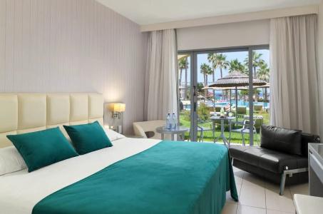 St George Spa & Beach Resort - 80
