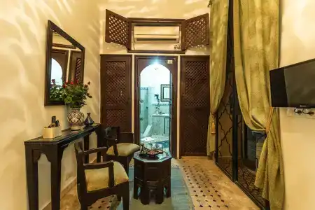 Riad Nasreen - 2