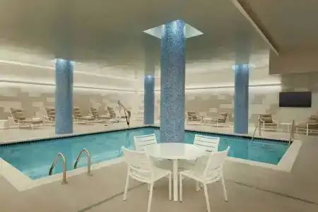 Embassy Suites By Hilton Minneapolis Downtown - 14
