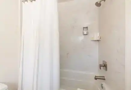 Shell Beach Inn - 29