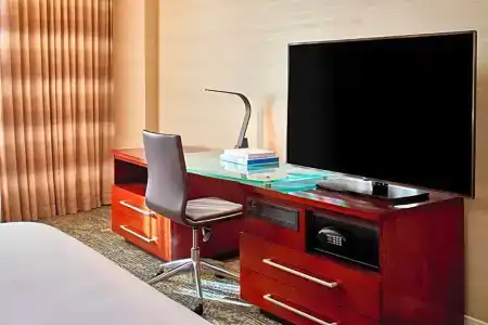 Renaissance Dallas - 70