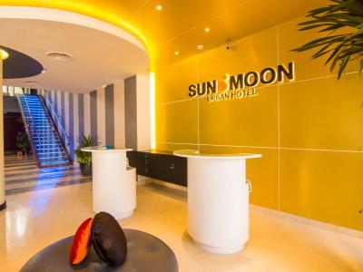 Sun & Moon, Urban - 16