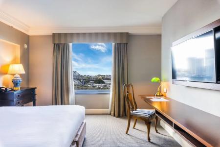 Stamford Plaza - 110