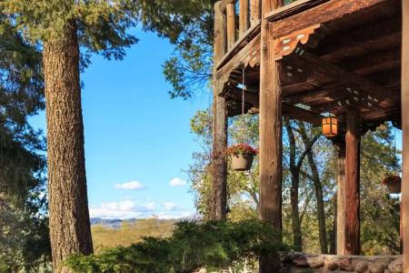 Inn of the Turquoise Bear - 37
