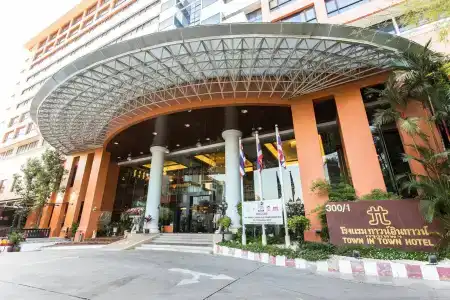 Town In Town Bangkok - Sha Plus - 0