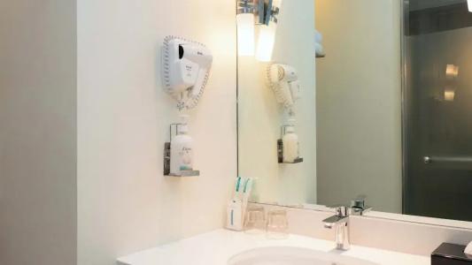 Holiday Inn Express Phuket Patong Beach Central, An Ihg - Sha Plus - 56