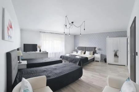 7th Room - 28