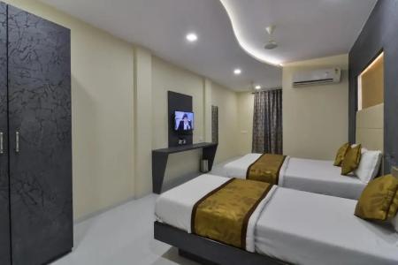 Aroma- Dadar - 20