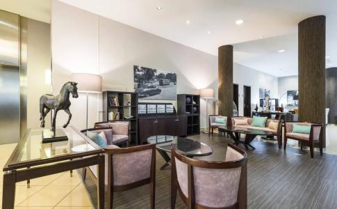 Courtyard by Marriott Prague City - 21