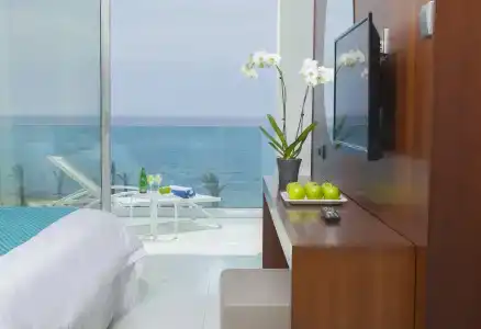 King Evelthon Beach & Resort - 5