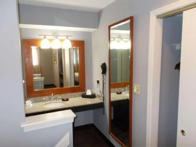 SureStay Studio by Best Western - 81