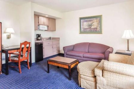 Knights Inn Virginia Beach Lynnhaven - 57