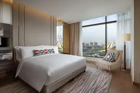 The Ritz-Carlton - 41