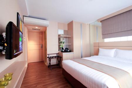 Petals Inn - 114