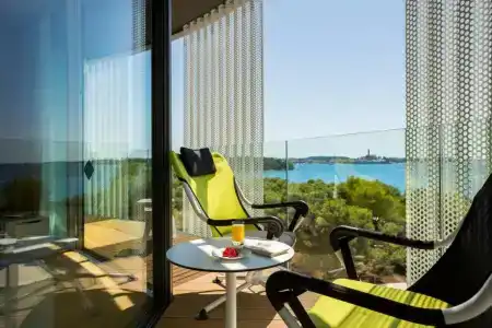 Resort Amarin - 66