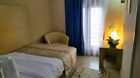 Capital Tirana Bruçi - 32