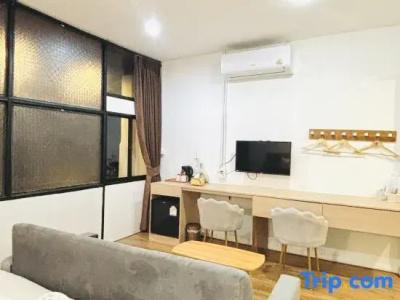 Yak Guesthouse - 120
