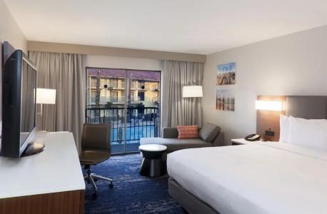 DoubleTree by Hilton - 41