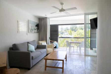 Noosa Blue - 128
