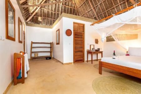 Zanzibar Sunrise at Bandas - 22