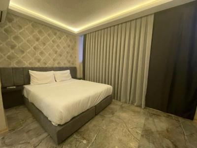 Le Luxe Suites & Spa - 2