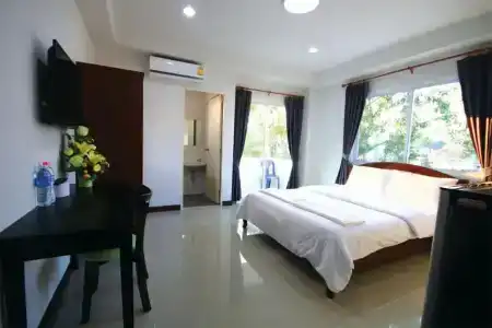 Baan Samrarn - 28