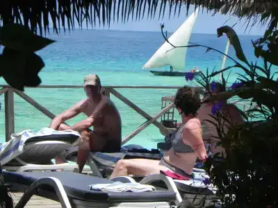 Langi Langi Beach Bungalows - 20