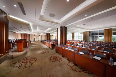 Holiday Inn Express Luoyang City Center - 14