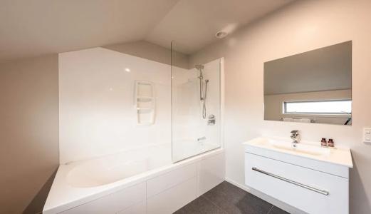 315 Riccarton - 104