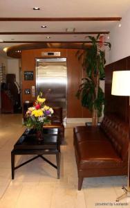Hampton Inn Seaport Financial District - 1