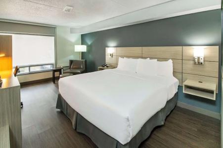 Quality Inn - 36